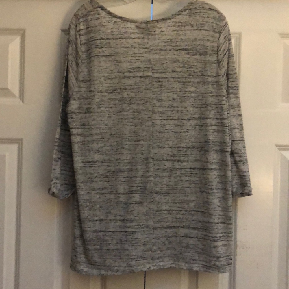 Jessica Simpson Maternity Nursing top - Picture 5 of 5